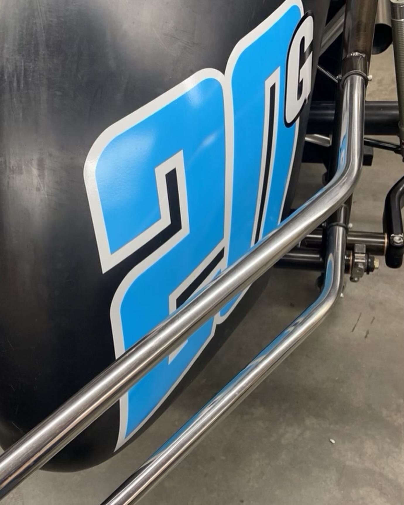 We&rsquo;ve been pretty quiet this off season but that&rsquo;s because we&rsquo;ve been busy preparing for the 2023 season!
We are excited for our second season with the @woosprint and even have a new paint scheme!
Here&rsquo;s a sneak peek! 👀
Fl